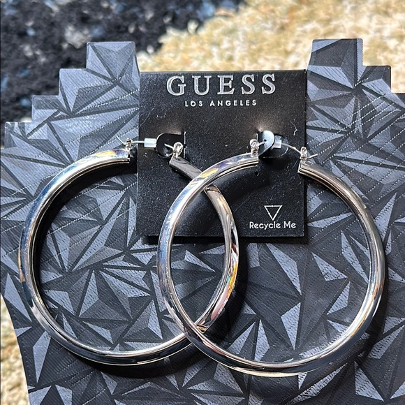 Guess Silver Statement Hoop Earrings 3 inch Hoop Silver NWT Gifts Silver Hoops - Picture 4 of 7